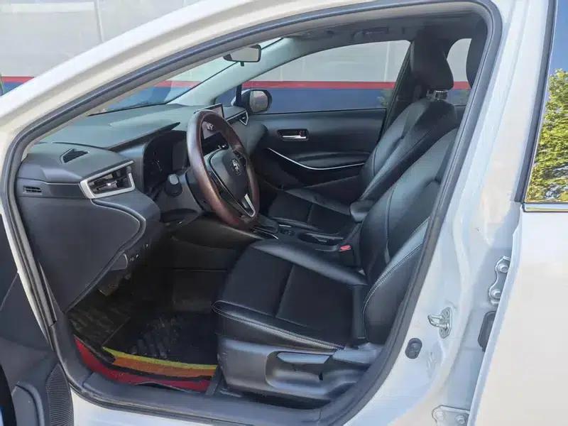 2023 Toyota Corolla Intelligent Hybrid 1.8L E-CVT Elite Edition — миниатюра 13