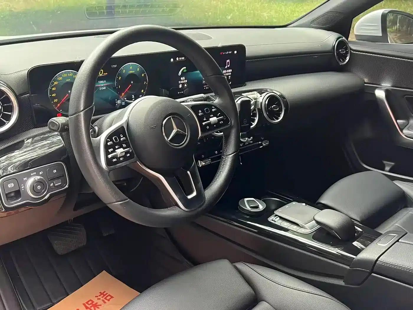 Mercedes-Benz A-Class 2022 A 200 L Sport Sedan Dynamic Edition — миниатюра 16