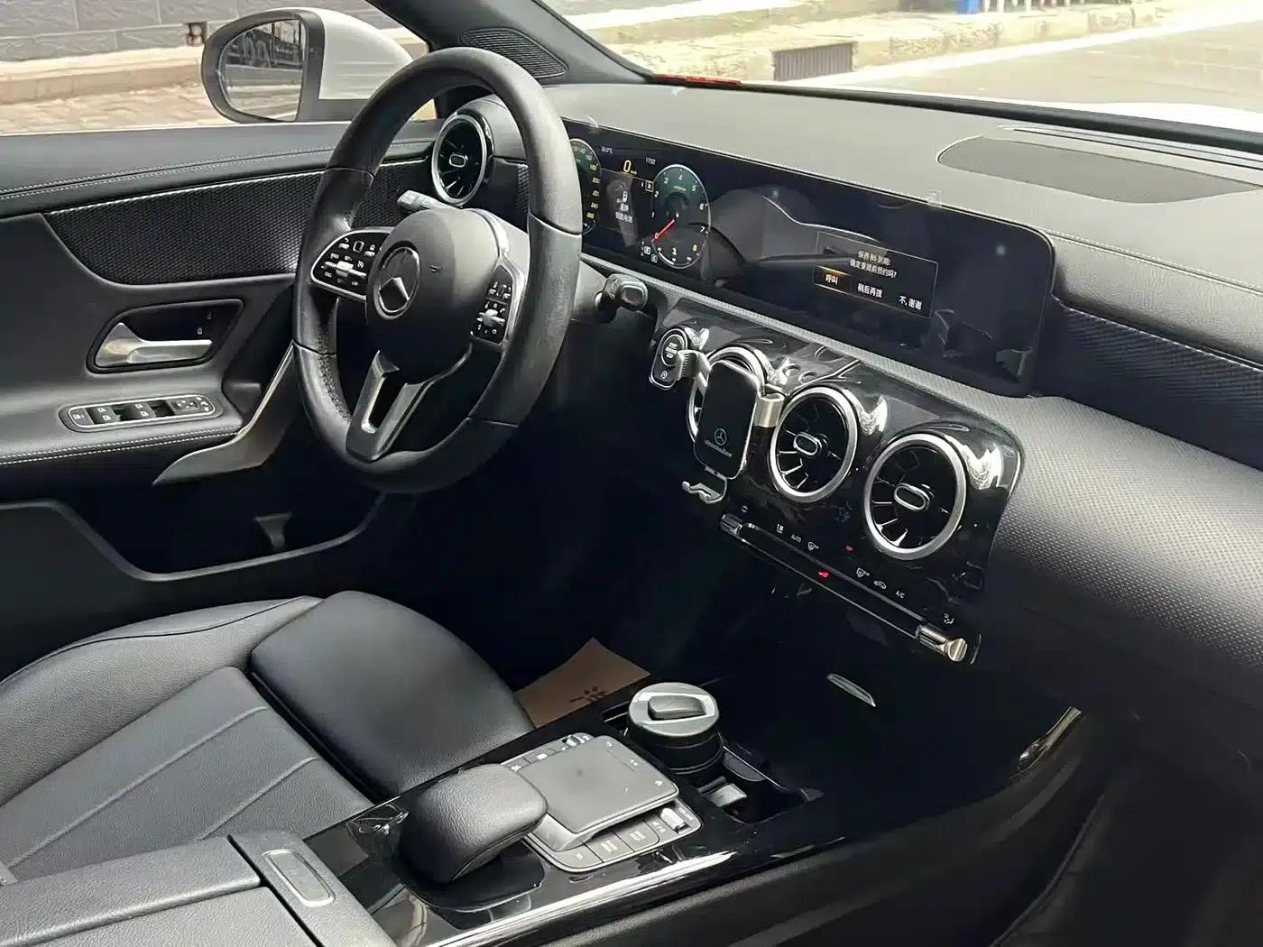 Mercedes-Benz A-Class 2022 A 200 L Sport Sedan Dynamic Edition — миниатюра 8