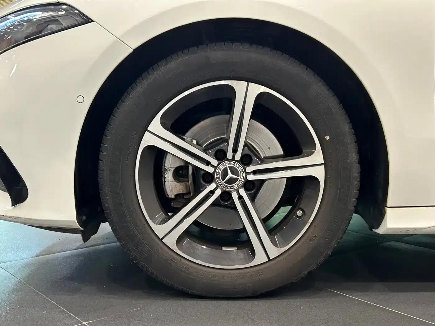 Mercedes-Benz A-Class 2024 A 200 L Fashion Edition — миниатюра 13