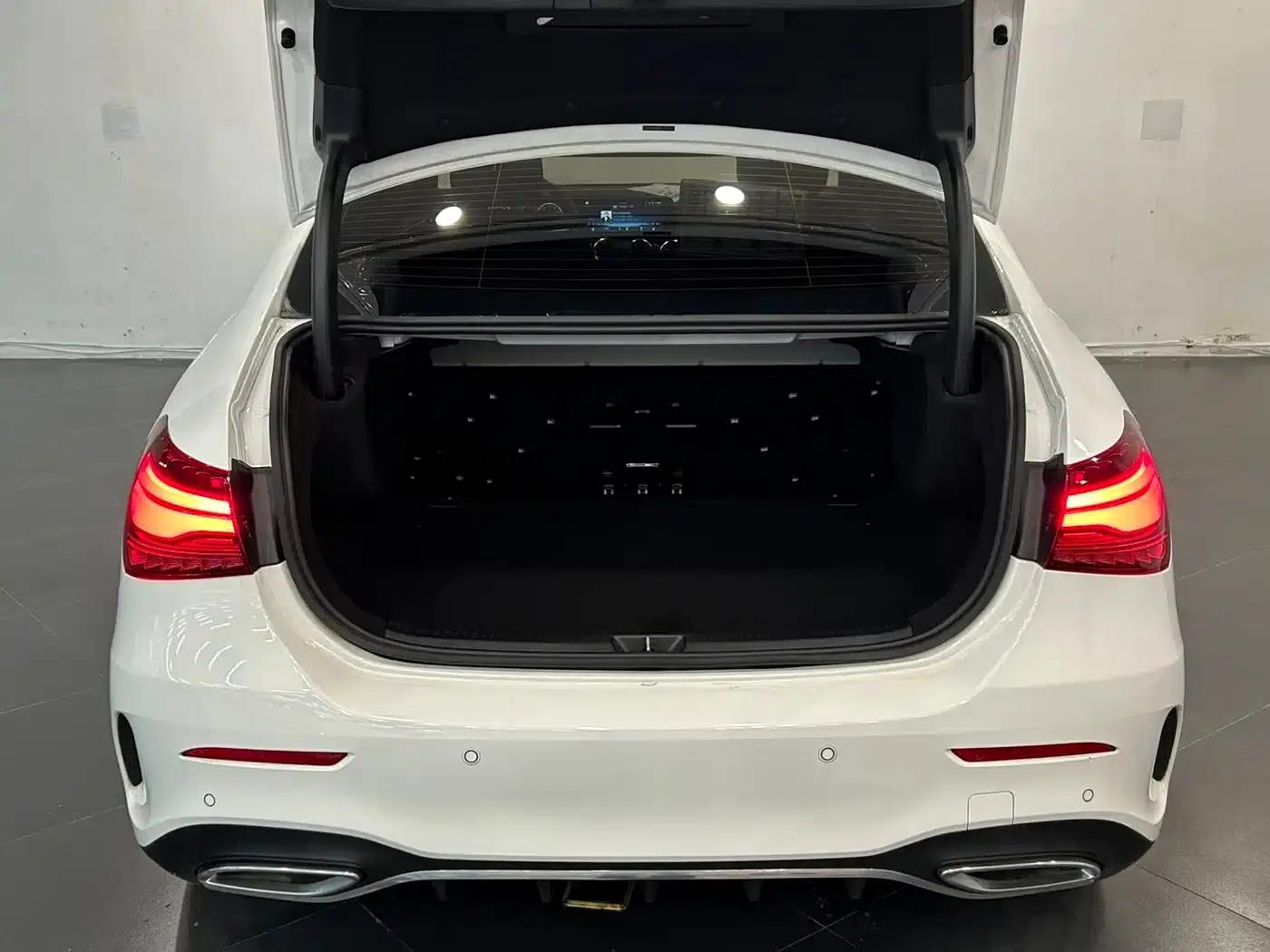Mercedes-Benz A-Class 2024 A 200 L Fashion Edition — миниатюра 14