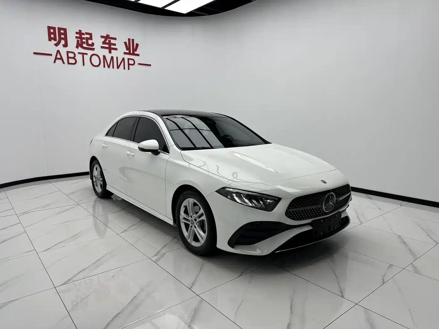 2023 Mercedes-Benz A-Class A 180 L — миниатюра 3