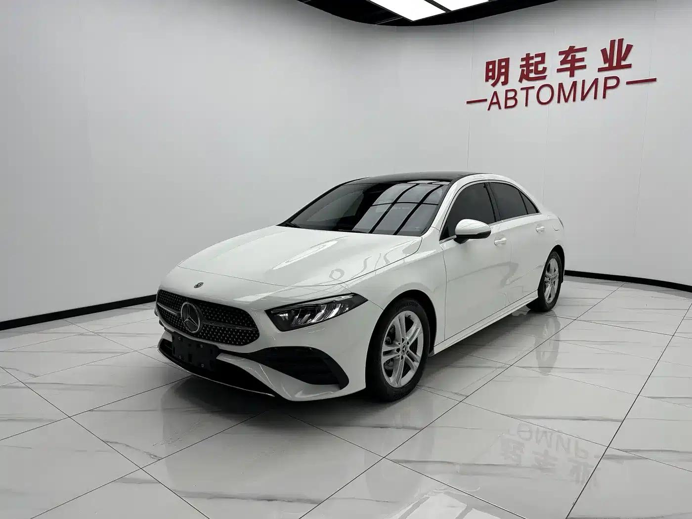 2023 Mercedes-Benz A-Class A 180 L — миниатюра 4