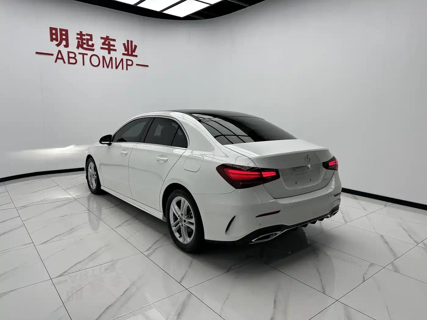2023 Mercedes-Benz A-Class A 180 L — миниатюра 8