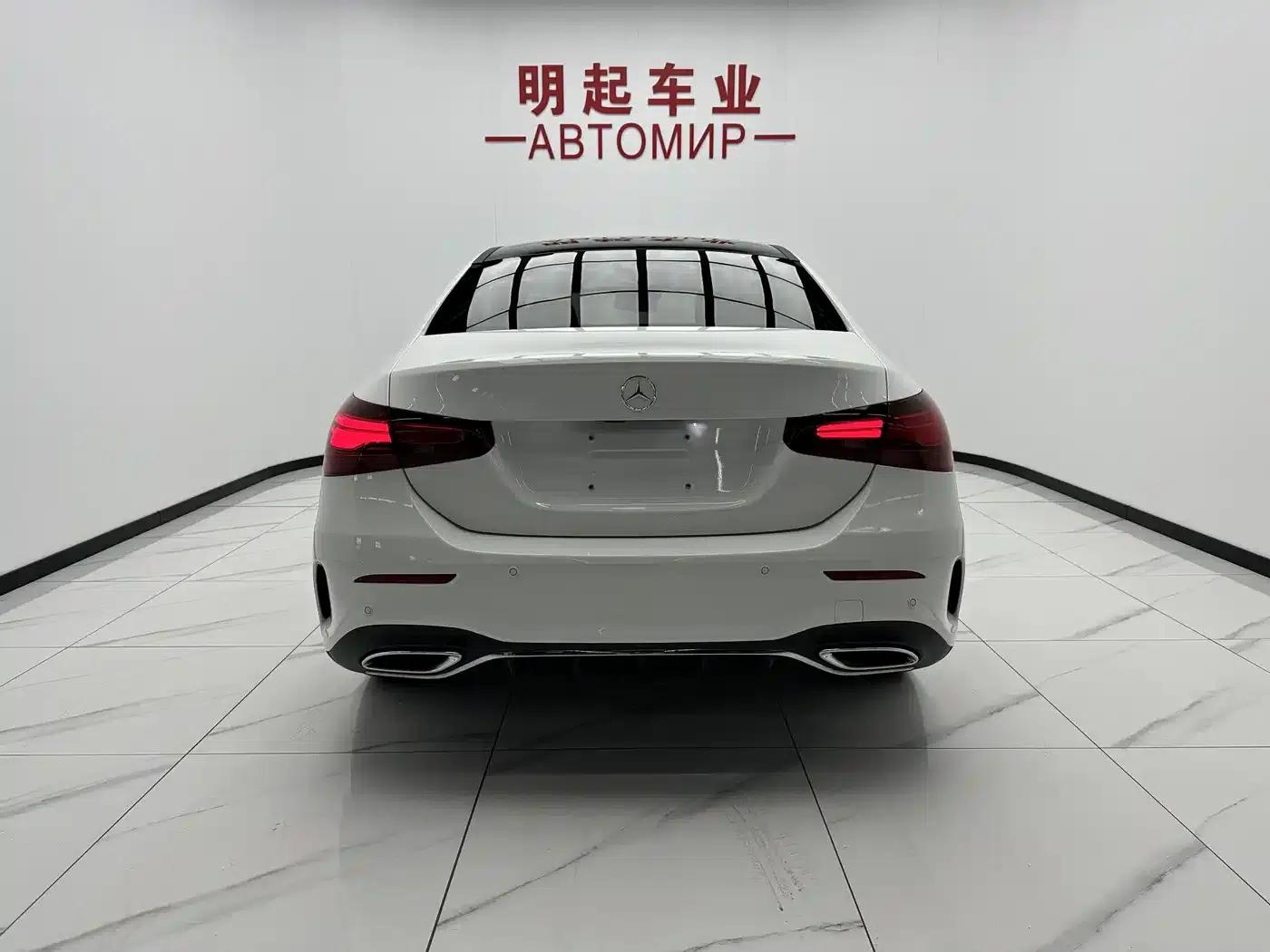2023 Mercedes-Benz A-Class A 180 L — миниатюра 10