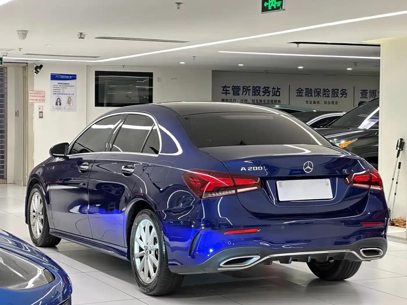 Mercedes-Benz A-Class 2020 Facelift A 200 L Sport Sedan Fashion Model — миниатюра 6
