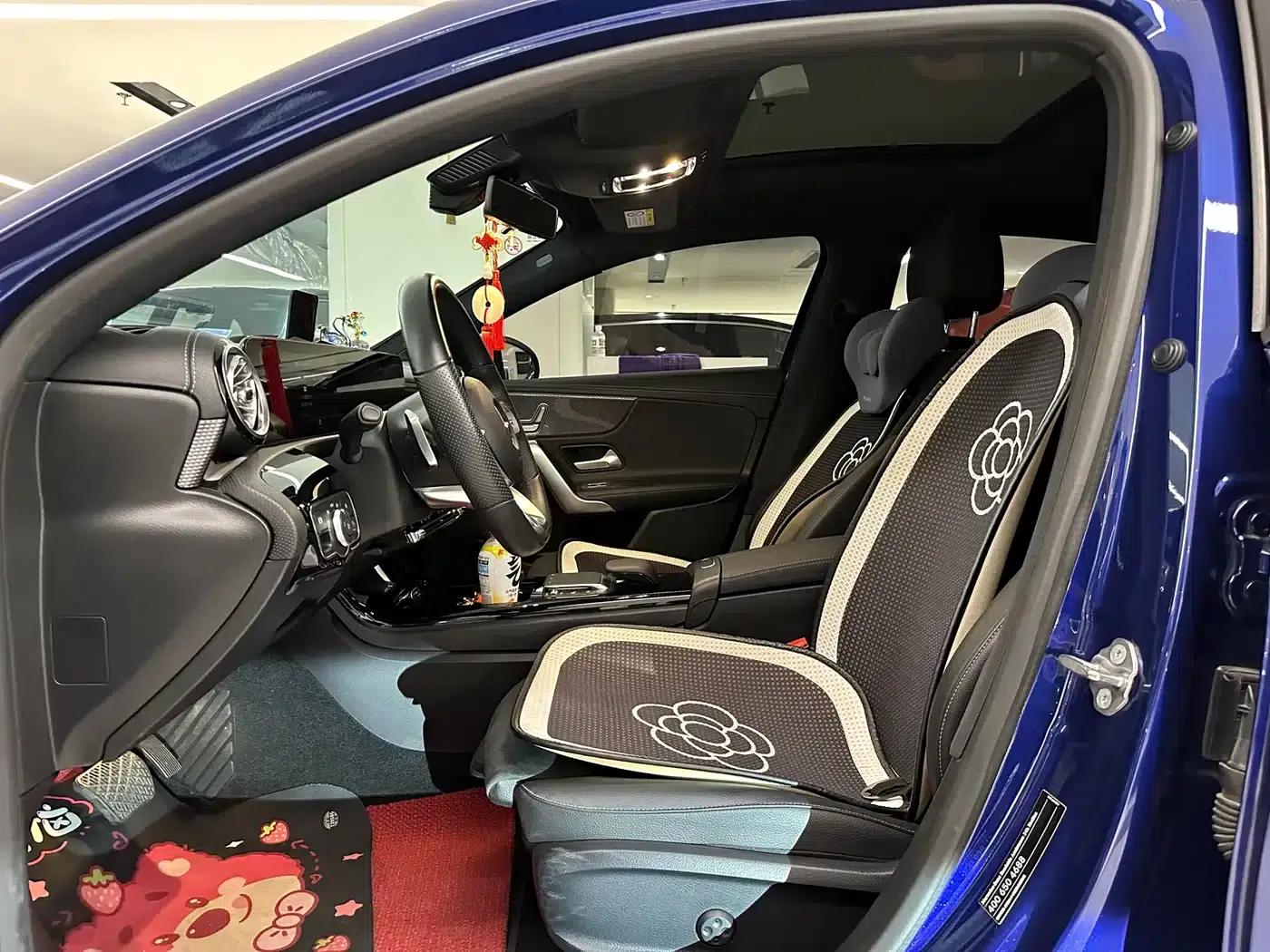 Mercedes-Benz A-Class 2020 Facelift A 200 L Sport Sedan Fashion Model — миниатюра 7