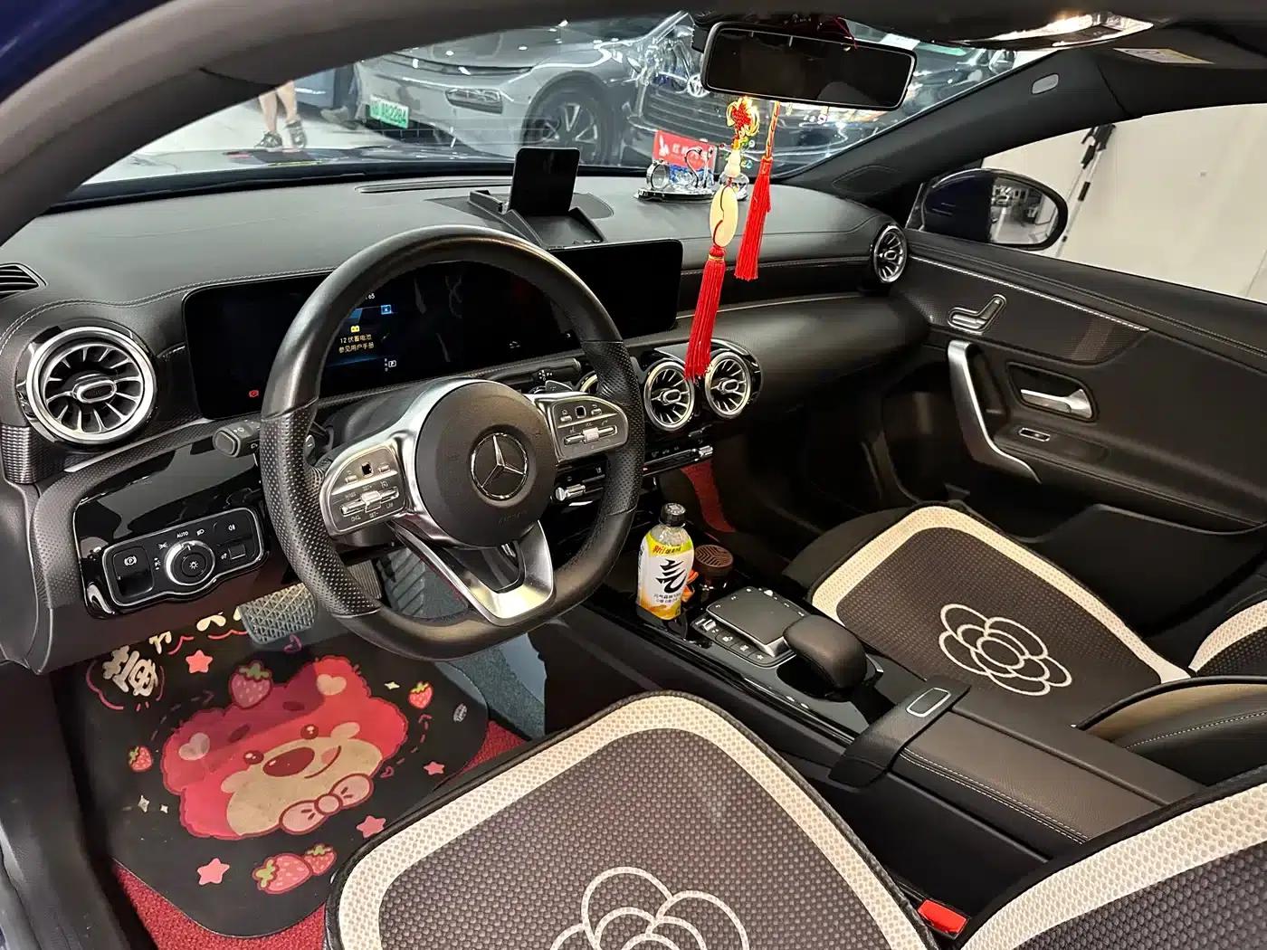 Mercedes-Benz A-Class 2020 Facelift A 200 L Sport Sedan Fashion Model — миниатюра 8