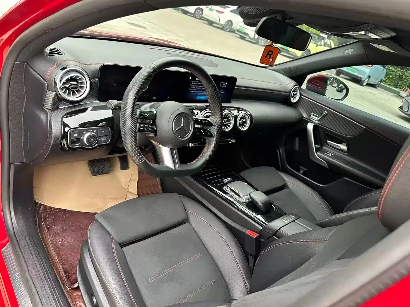 Mercedes-Benz A-Class 2022 A 200 L Sport Sedan Fashion Edition — миниатюра 7