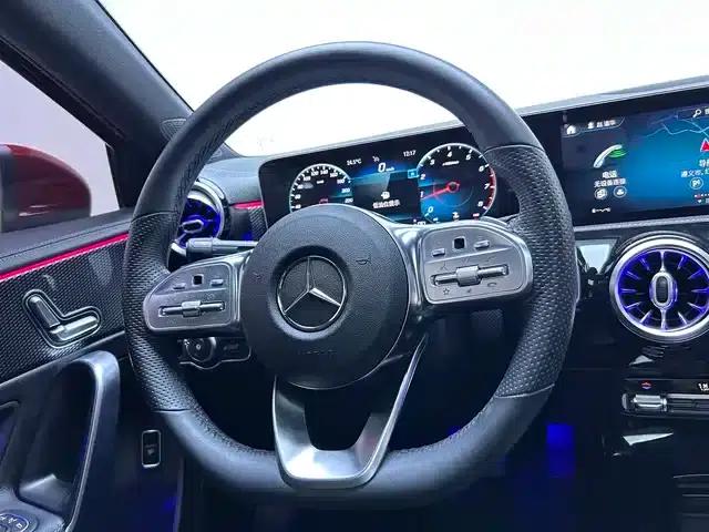 Mercedes-Benz A-Class 2020 Facelift A 200 L Sport Sedan Fashion Model — миниатюра 11
