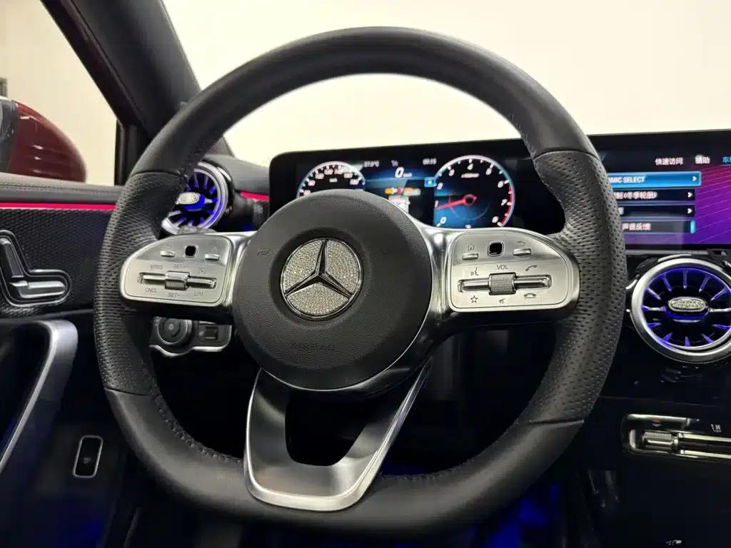 Mercedes-Benz A-Class 2021 A 200 L Sport Sedan Fashion Edition — миниатюра 13