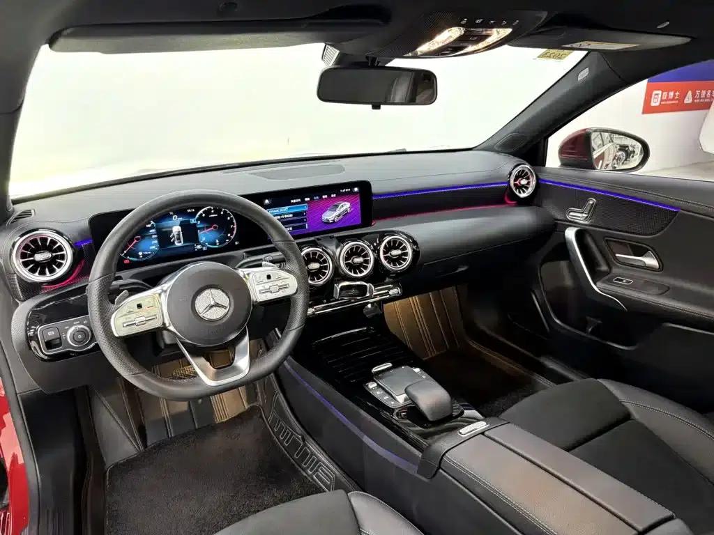 Mercedes-Benz A-Class 2021 A 200 L Sport Sedan Fashion Edition — миниатюра 18