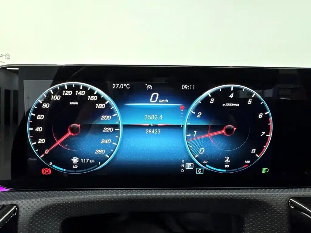 Mercedes-Benz A-Class 2021 A 200 L Sport Sedan Fashion Edition — миниатюра 21