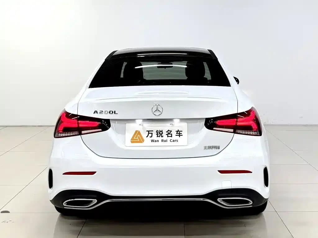 Mercedes-Benz A-Class 2021 A 200 L Sport Sedan Fashion Edition — миниатюра 4
