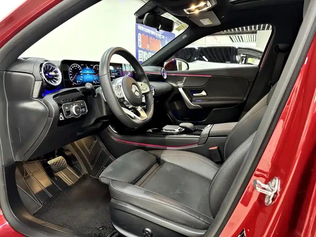 Mercedes-Benz A-Class 2021 A 200 L Sport Sedan Fashion Edition — миниатюра 9