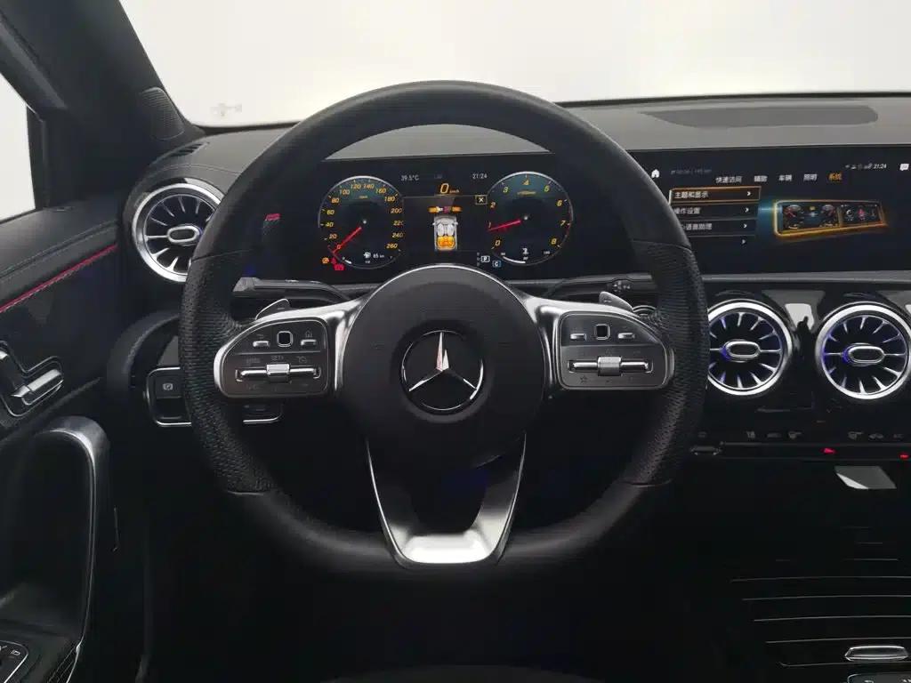 Mercedes-Benz A-Class 2020 Facelift A 200 L Sport Sedan Fashion Model — миниатюра 11