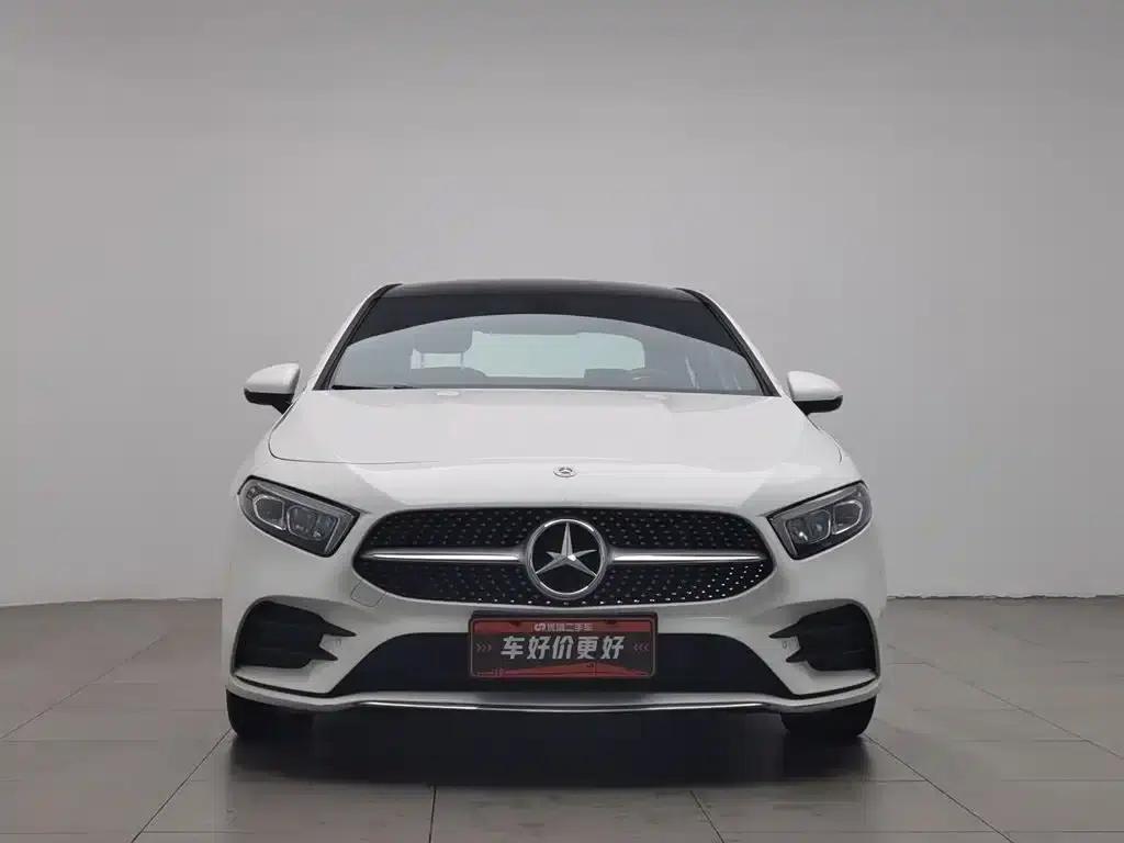 Mercedes-Benz A-Class 2020 Facelift A 200 L Sport Sedan Fashion Model — миниатюра 3