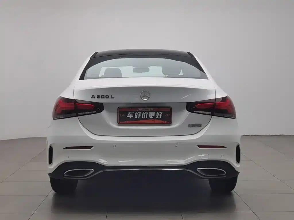 Mercedes-Benz A-Class 2020 Facelift A 200 L Sport Sedan Fashion Model — миниатюра 4