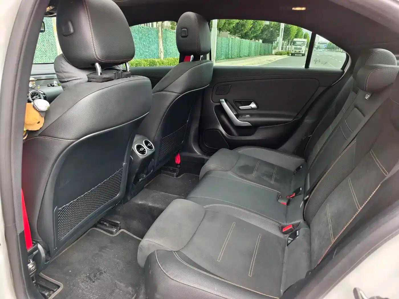 2019 Mercedes-Benz A-Class A 200 L Sport Sedan First Edition — миниатюра 6