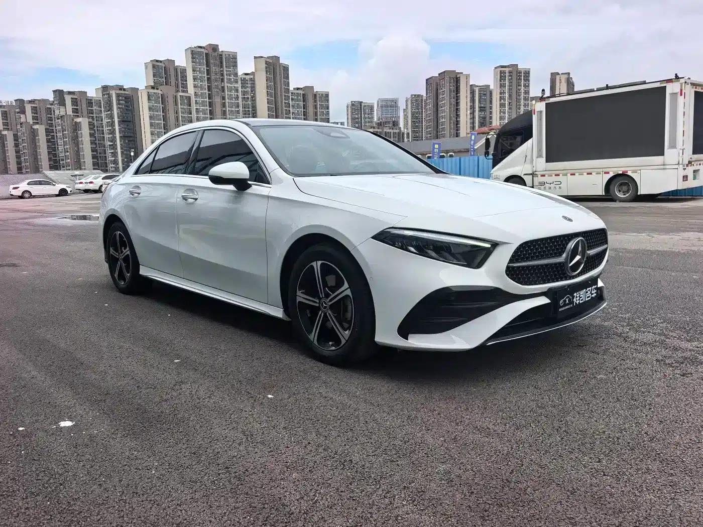 Mercedes-Benz A-Class 2024 A 200 L Fashion Edition — миниатюра 3