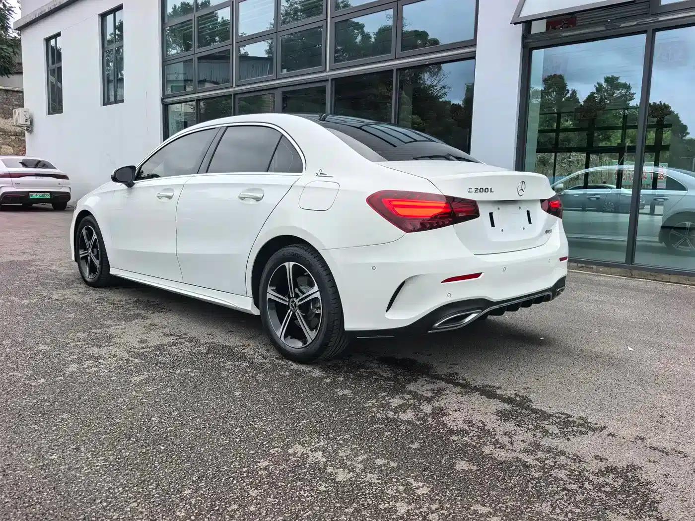 Mercedes-Benz A-Class 2024 A 200 L Fashion Edition — миниатюра 9