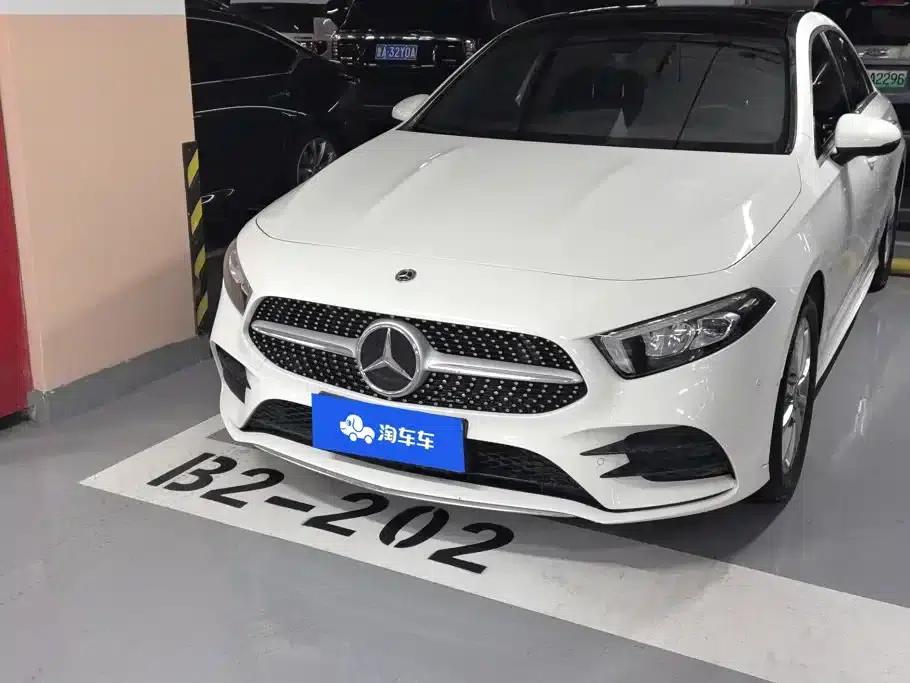Mercedes-Benz A-Class 2022 A 200 L Sport Sedan Dynamic Edition — миниатюра 1