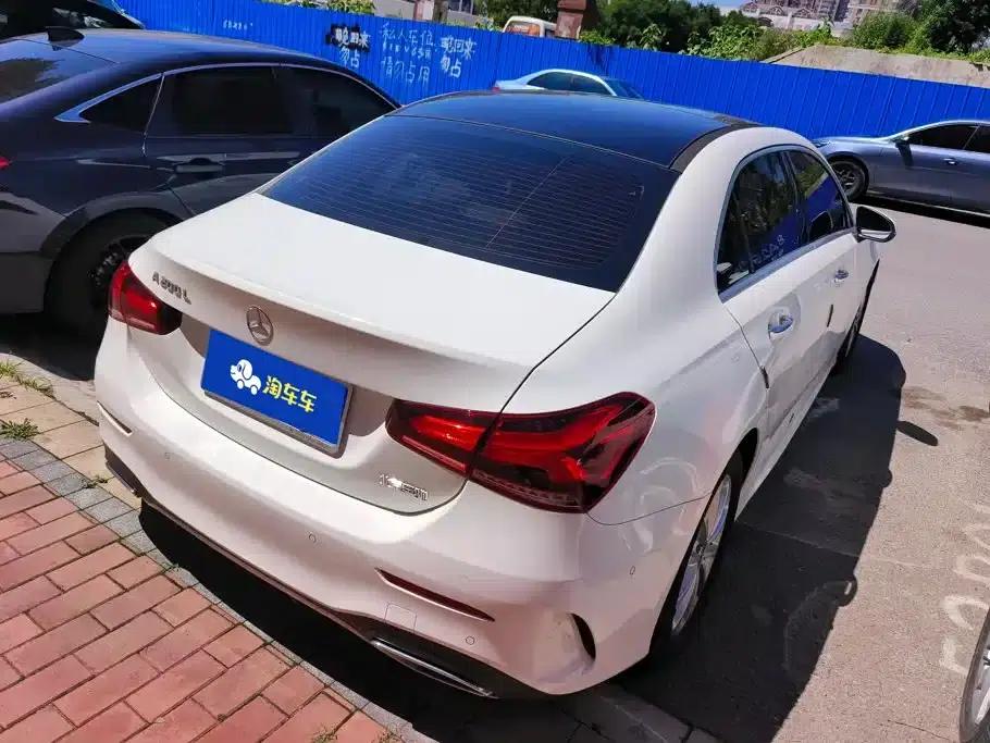 Mercedes-Benz A-Class 2022 Facelift A 200 L Sport Sedan Dynamic Edition — миниатюра 3