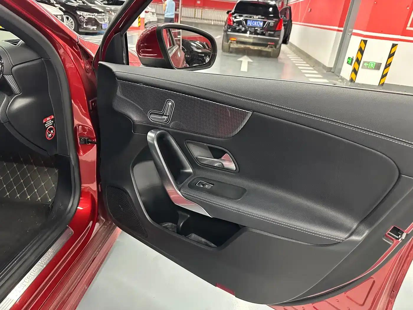 2019 Mercedes-Benz A-Class A 200 L Sport Sedan — миниатюра 15