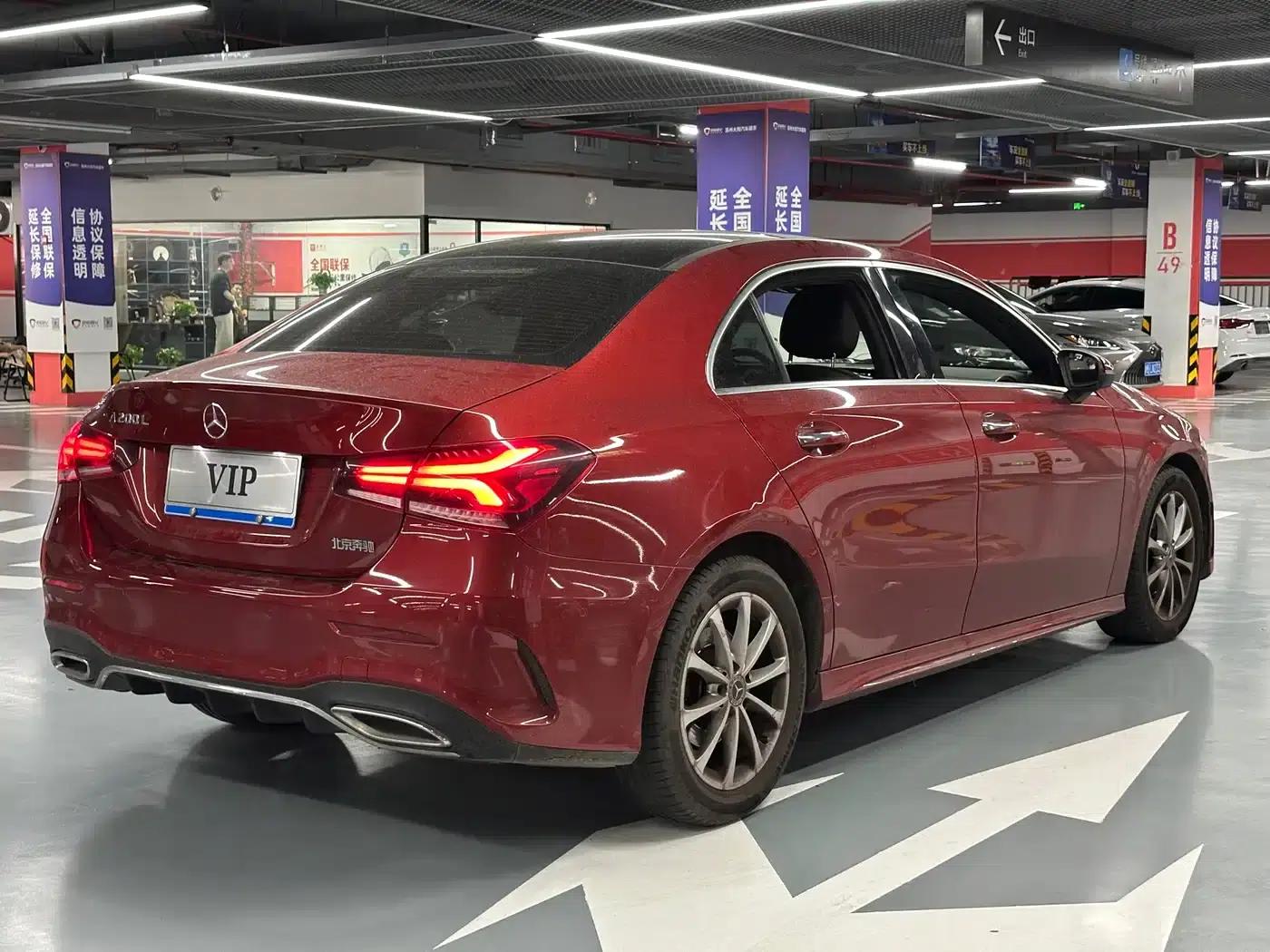 2019 Mercedes-Benz A-Class A 200 L Sport Sedan — миниатюра 5