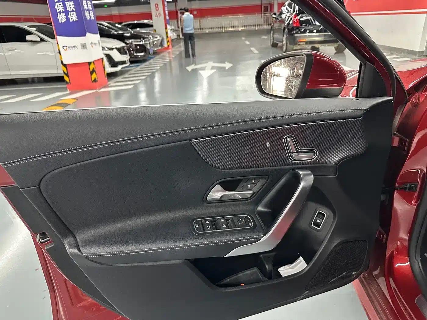2019 Mercedes-Benz A-Class A 200 L Sport Sedan — миниатюра 9