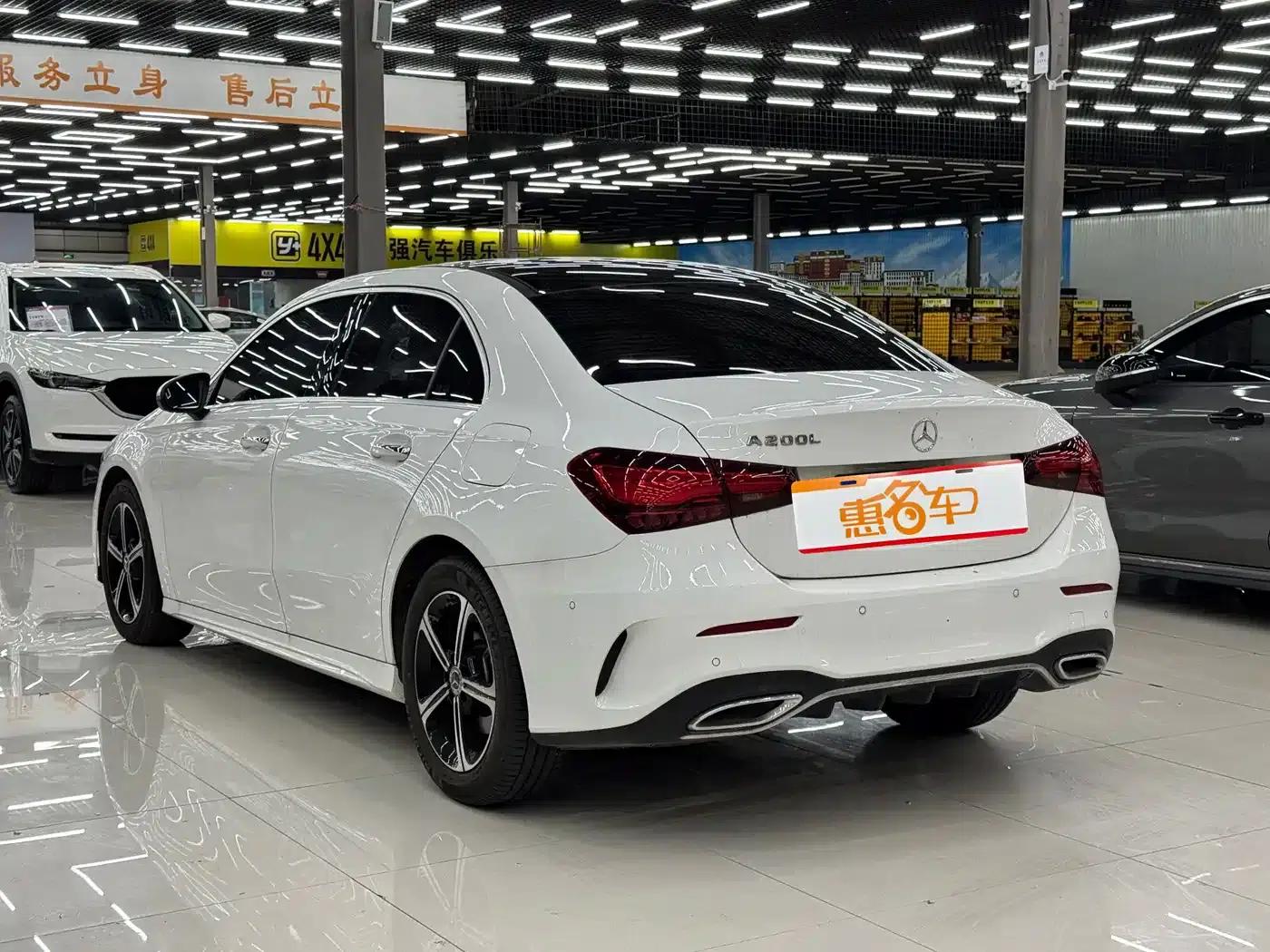 Mercedes-Benz A-Class 2024 Facelift A 200 L Fashion Model — миниатюра 7
