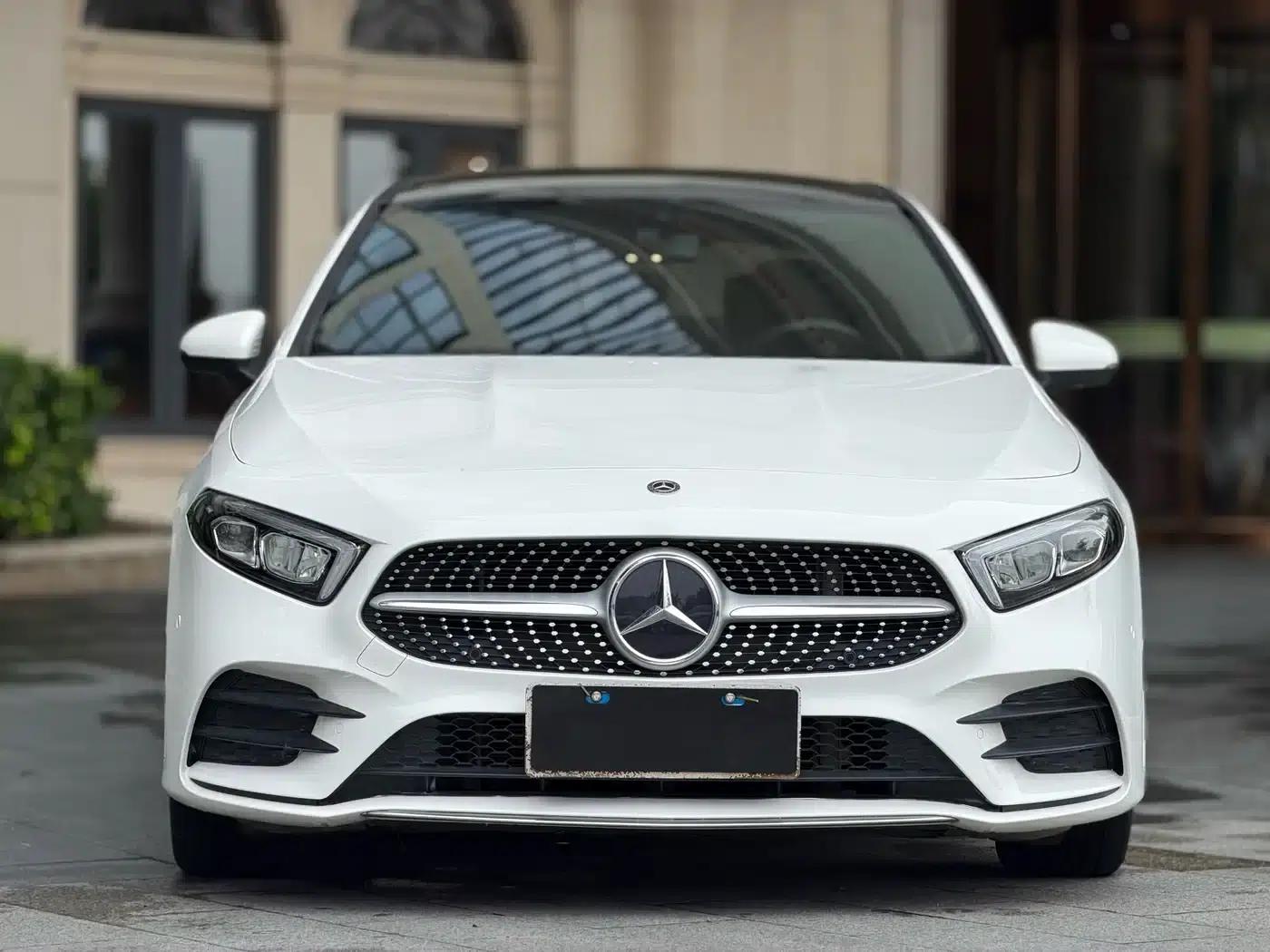 Mercedes-Benz A-Class 2022 A 200 L Sport Sedan Fashion Edition — миниатюра 2