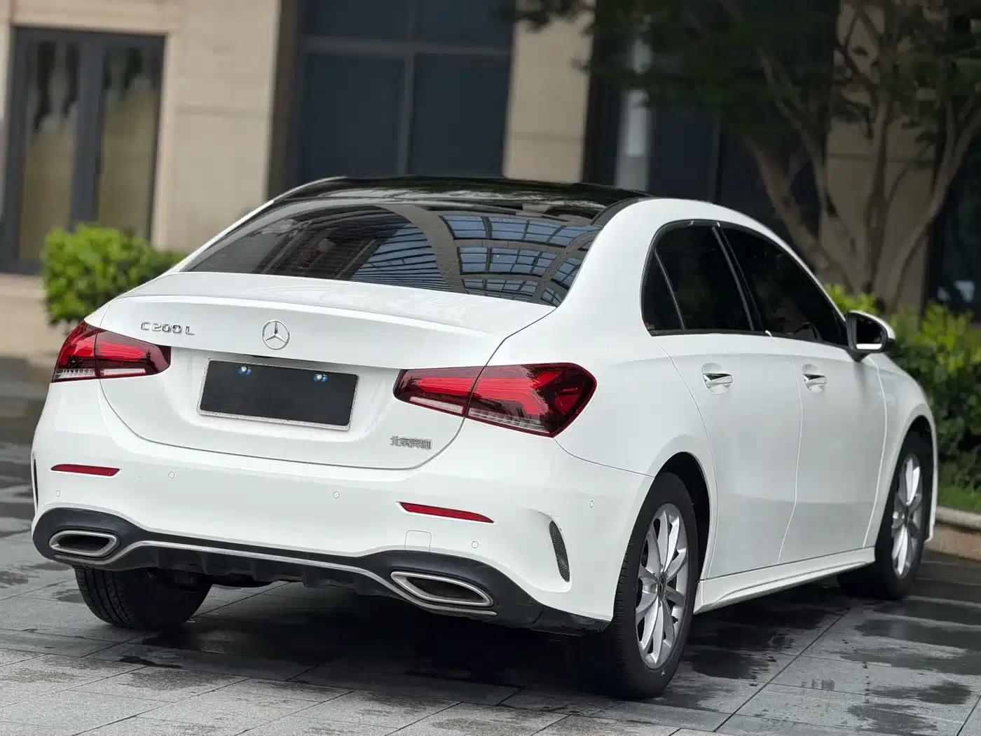 Mercedes-Benz A-Class 2022 A 200 L Sport Sedan Fashion Edition — миниатюра 12