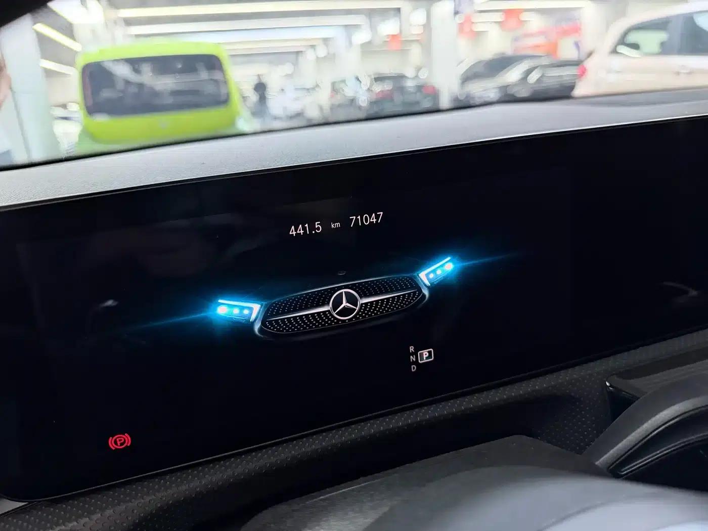 Mercedes-Benz A-Class 2022 A 200 L Sport Sedan Fashion Edition — миниатюра 4