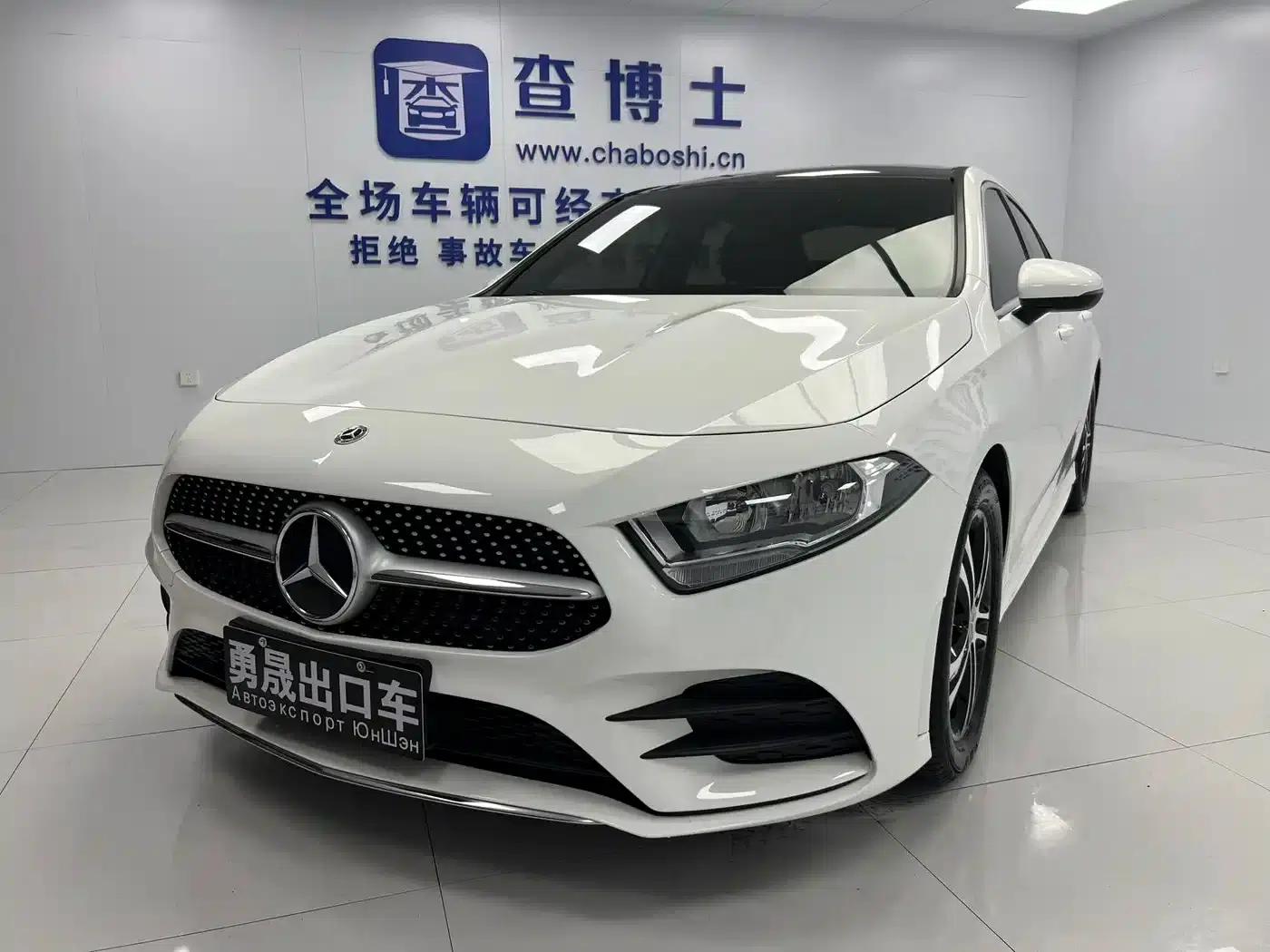 2022 Mercedes-Benz A-Class A 180 L Sport Sedan — миниатюра 1