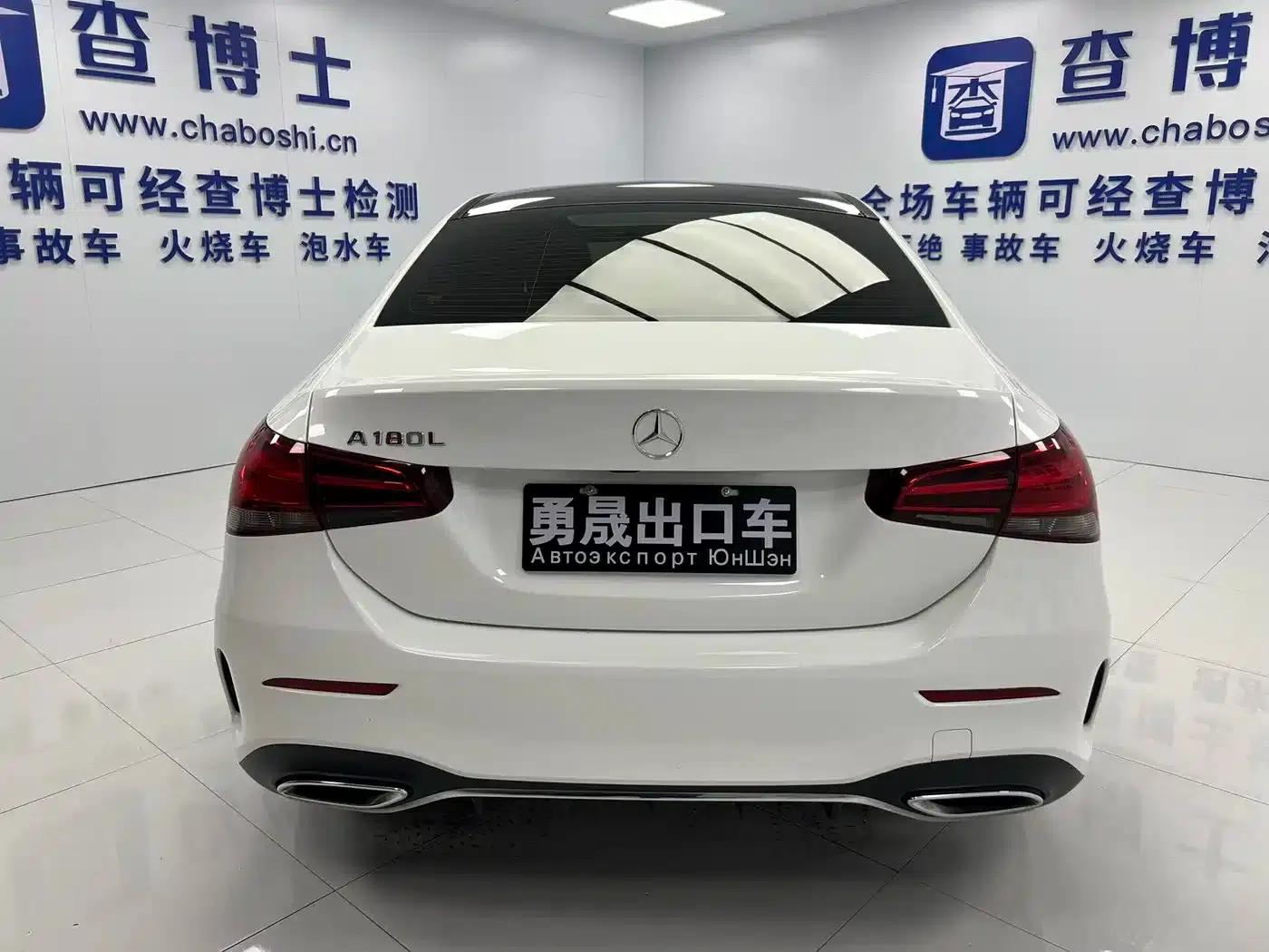 2022 Mercedes-Benz A-Class A 180 L Sport Sedan — миниатюра 5