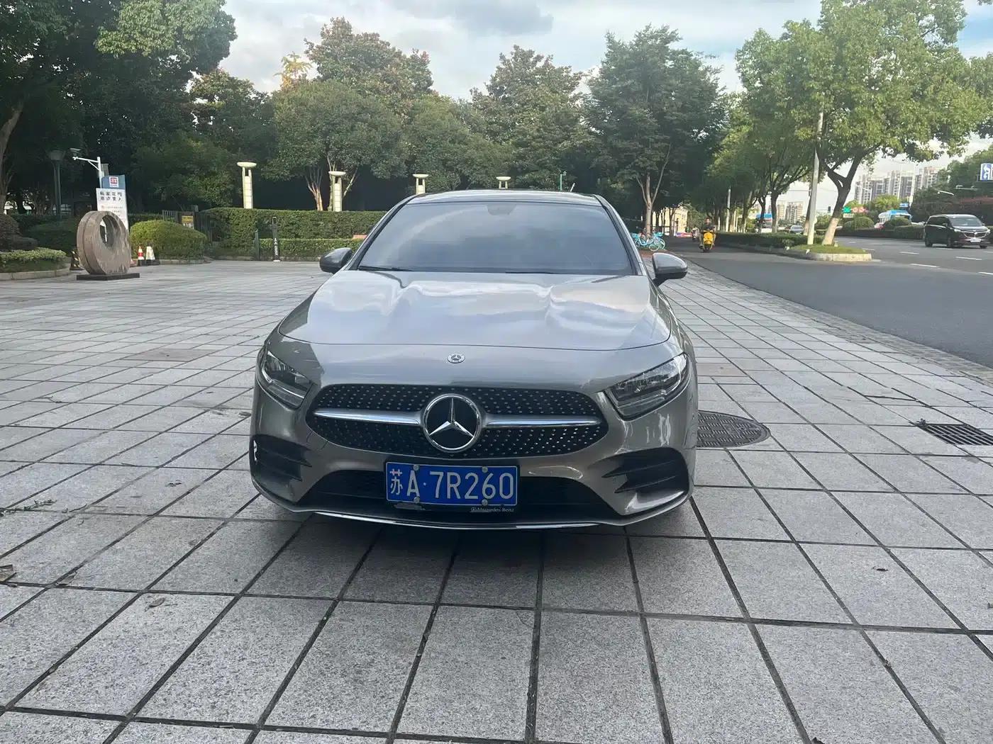 Mercedes-Benz A-Class 2020 Facelift A 180 L Sport Sedan — миниатюра 1