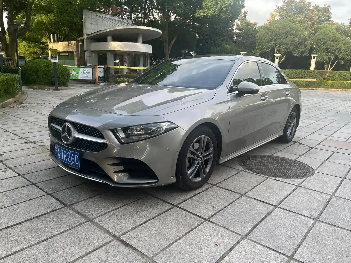 Mercedes-Benz A-Class 2020 Facelift A 180 L Sport Sedan — миниатюра 3