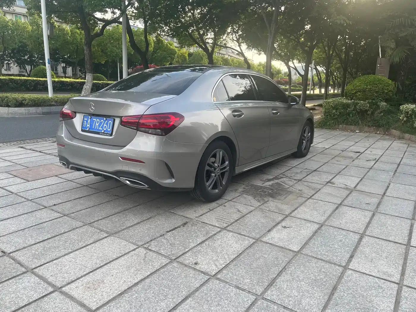 Mercedes-Benz A-Class 2020 Facelift A 180 L Sport Sedan — миниатюра 6