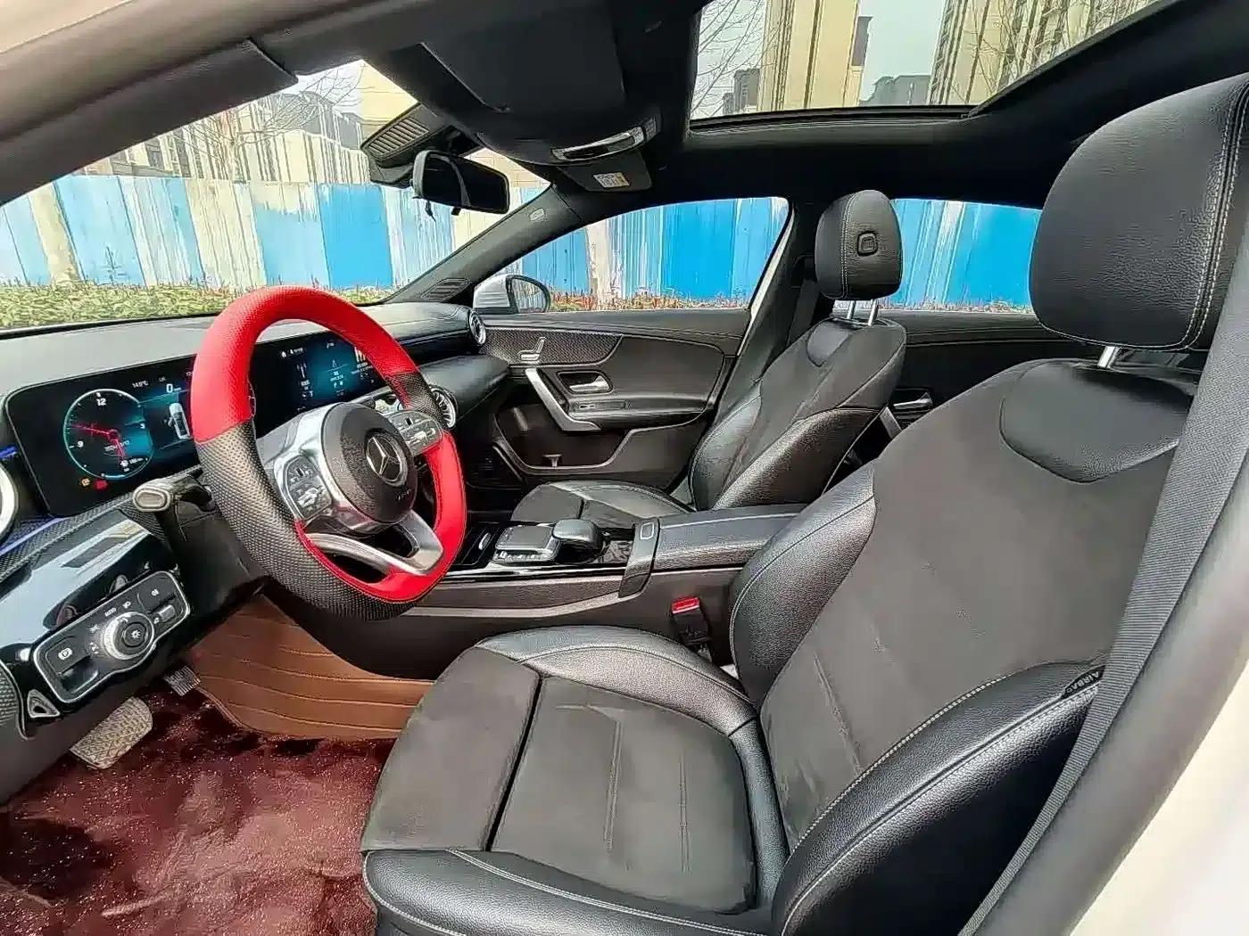 Mercedes-Benz A-Class 2020 Facelift A 200 L Sport Sedan Dynamic Edition — миниатюра 4