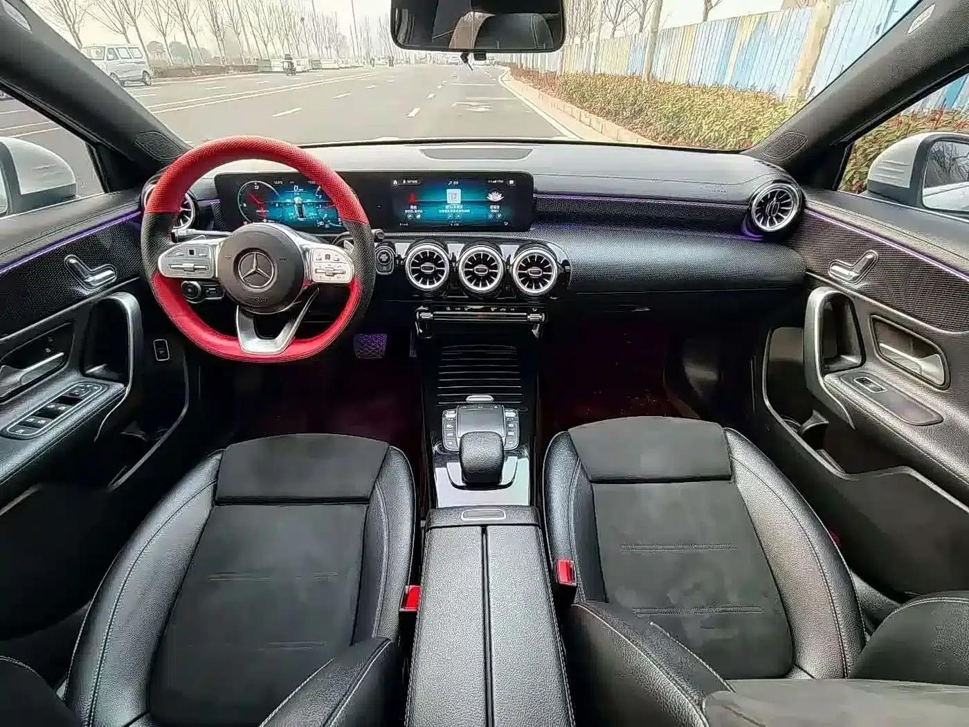 Mercedes-Benz A-Class 2020 Facelift A 200 L Sport Sedan Dynamic Edition — миниатюра 5