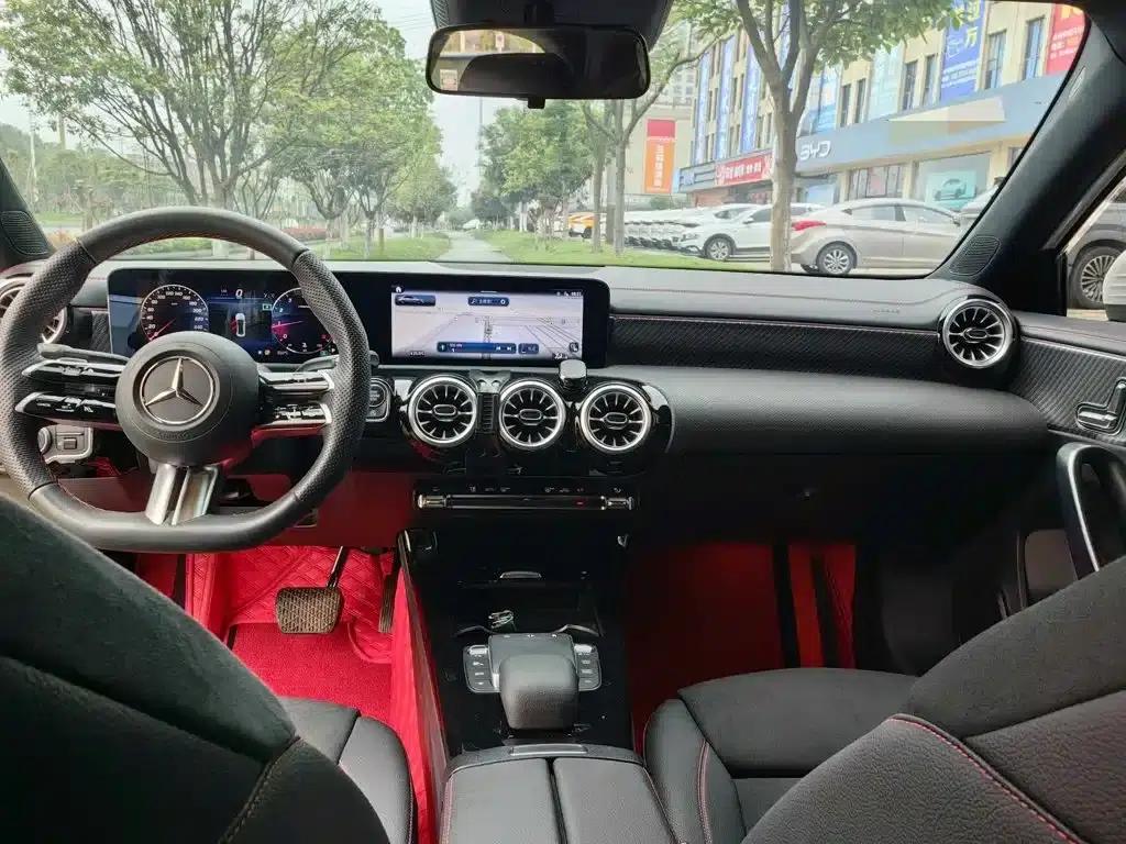 Mercedes-Benz A-Class 2024 Facelift A 200 L Fashion Model — миниатюра 6
