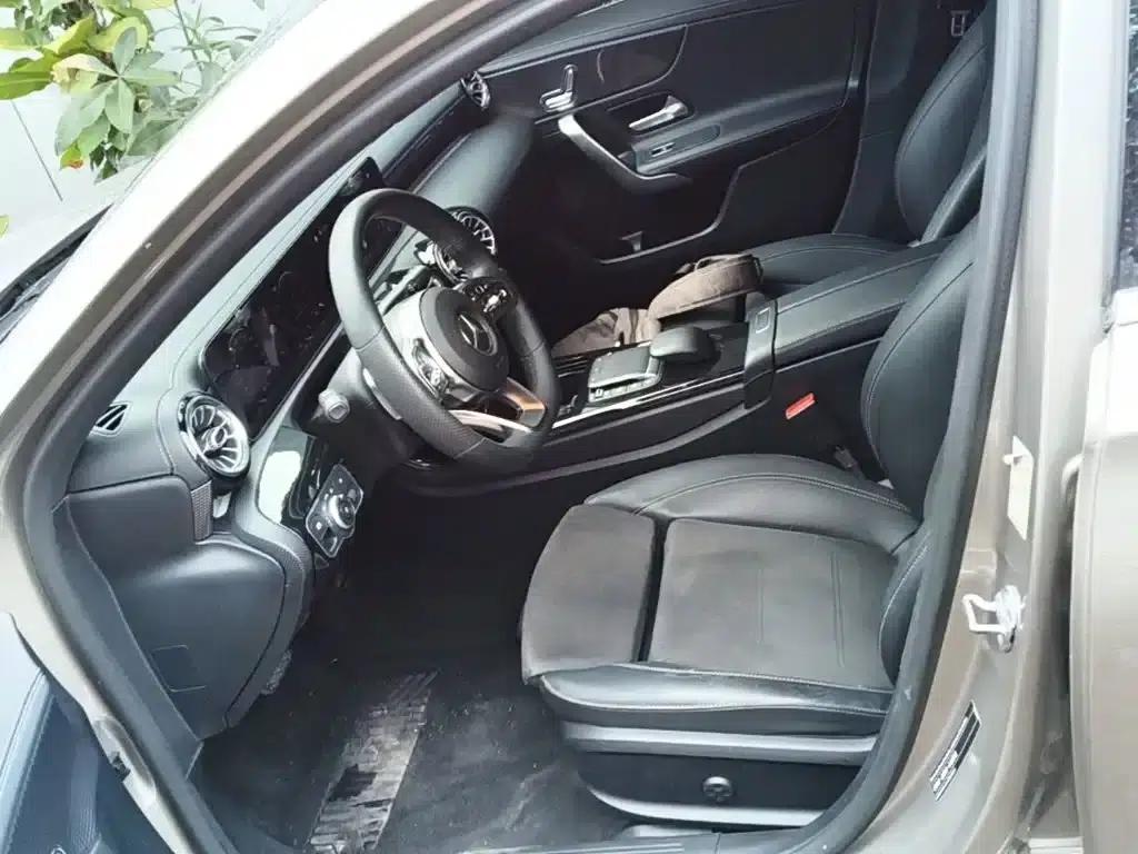 Mercedes-Benz A-Class 2020 Facelift A 200 L Sport Sedan Fashion Model — миниатюра 15