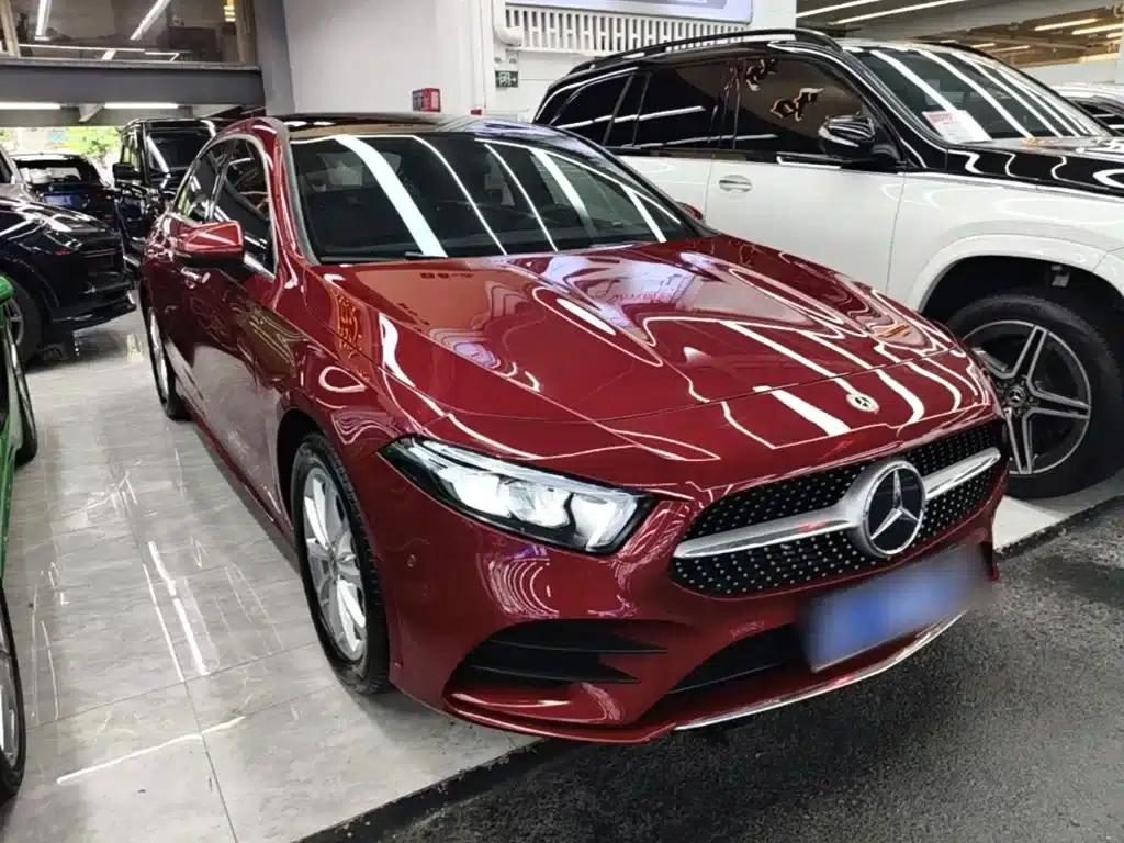 Mercedes-Benz A-Class 2022 Facelift A 200 L Sport Sedan Fashion Model — миниатюра 4