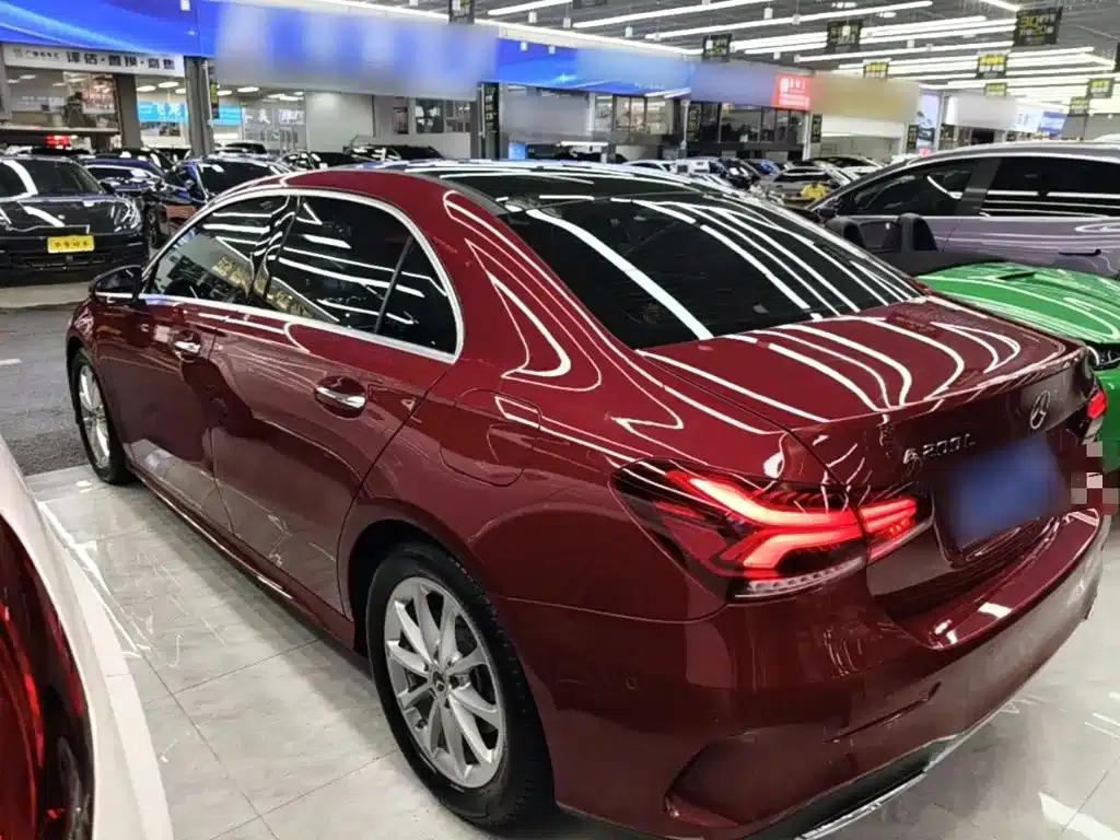 Mercedes-Benz A-Class 2022 Facelift A 200 L Sport Sedan Fashion Model — миниатюра 5