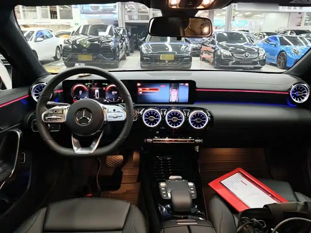 Mercedes-Benz A-Class 2022 Facelift A 200 L Sport Sedan Fashion Model — миниатюра 10
