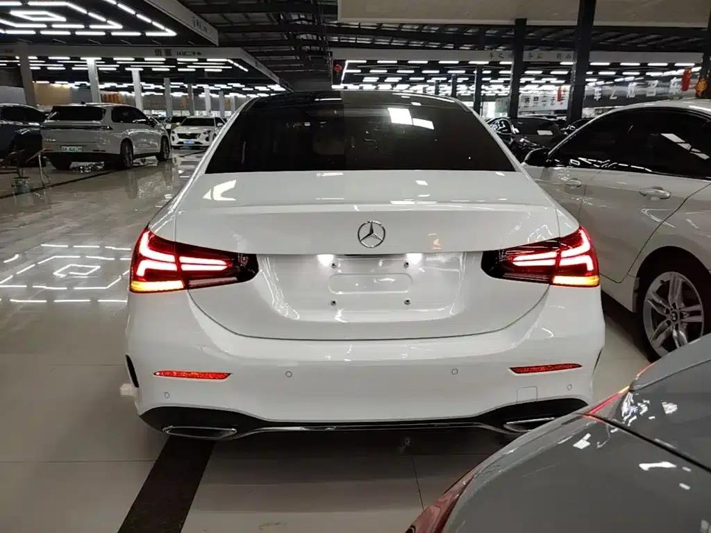 Mercedes-Benz A-Class 2022 Facelift III A 200 L Sport Sedan Fashion Edition — миниатюра 6