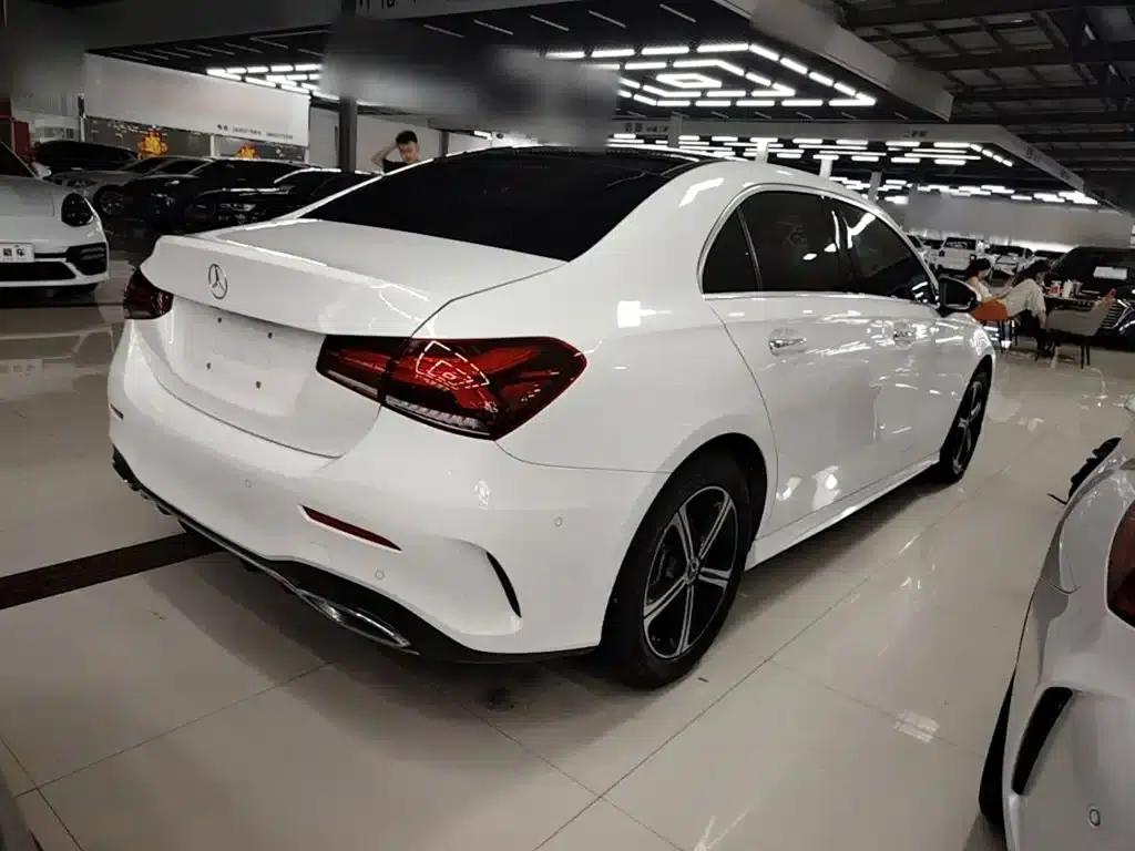 Mercedes-Benz A-Class 2022 Facelift III A 200 L Sport Sedan Fashion Edition — миниатюра 7