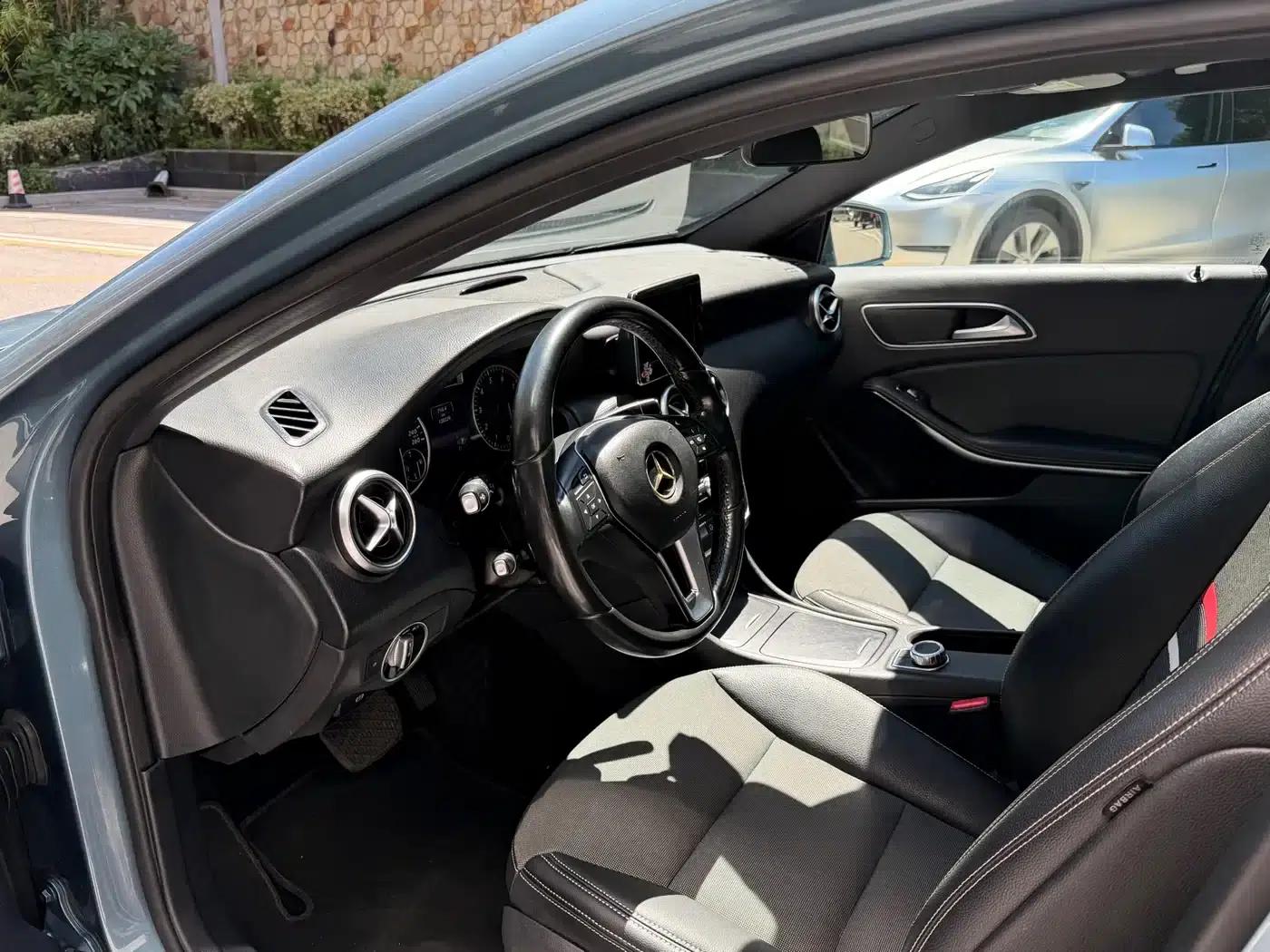 Imported 2015 Mercedes-Benz A-Class A 180 — миниатюра 11