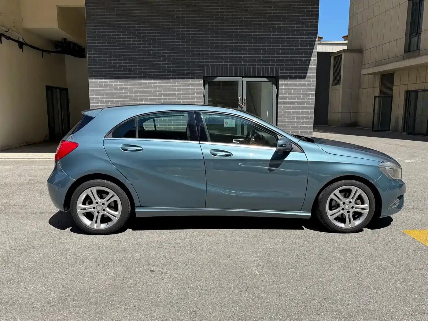 Imported 2015 Mercedes-Benz A-Class A 180 — миниатюра 14